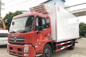 東風天錦冷藏車(廂長6.6米)